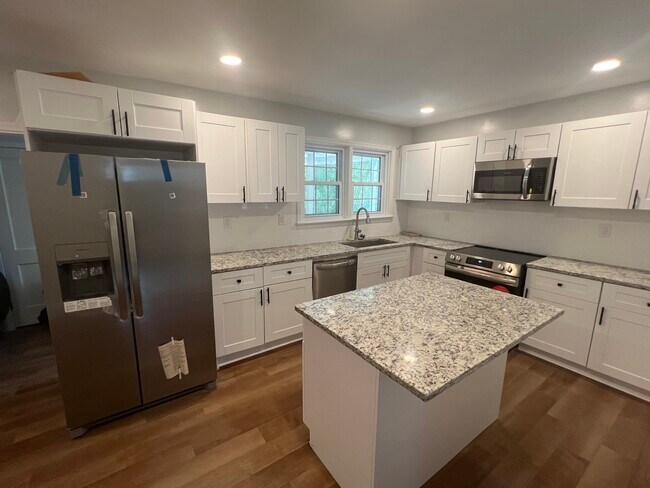 Foto del edificio - 3333 Gilmer Ave