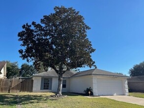 Building Photo - 6823 Zapata Dr