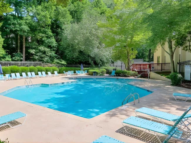 Building Photo - 1407 Huntingdon Chase