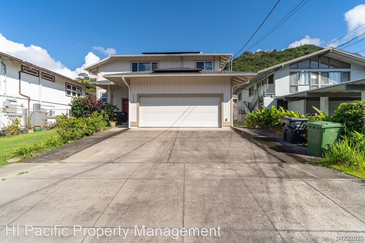 Primary Photo - 2 br, 1 bath House - 2648 Puunui Ave