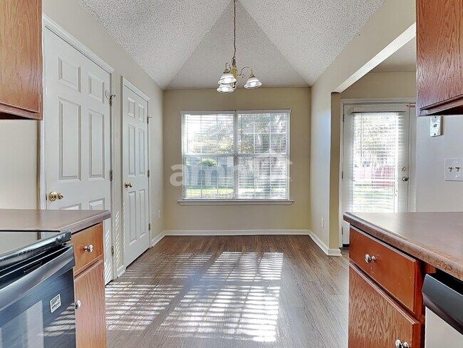 Foto del edificio - 11 Mills Run Ct