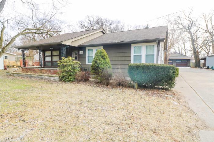 Primary Photo - 2277 W 41st Ave