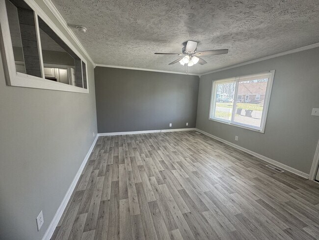 Foto del edificio - Single Family Home in Clarksville