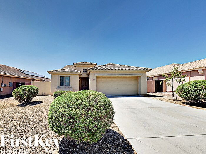 Foto principal - 14833 W Dahlia Dr