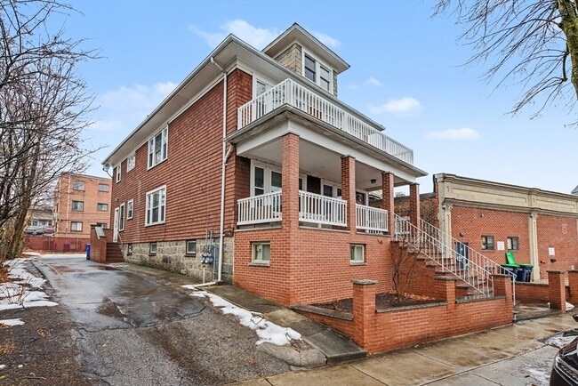 Foto del edificio - 7 Moraine St