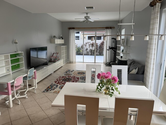 Building Photo - 20694 NW 27th Ave