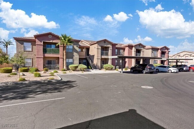 Building Photo - 8000 W Badura Ave