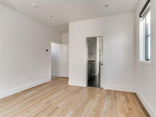 Foto del edificio - 920 Pedalers Ln