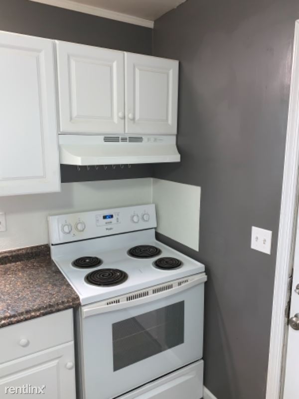 Building Photo - 3 br, 1 bath House - 634 Wesley St
