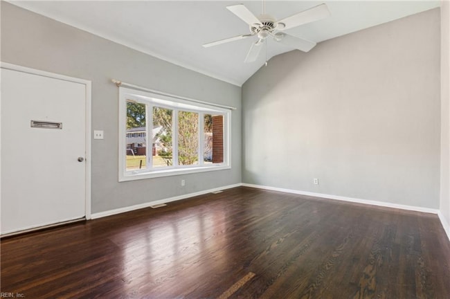 Building Photo - 301 Pepper Mill Ct