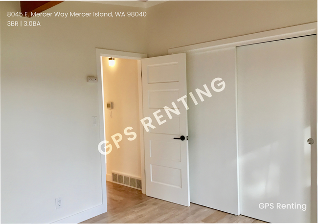 Foto del edificio - 8045 E Mercer Way