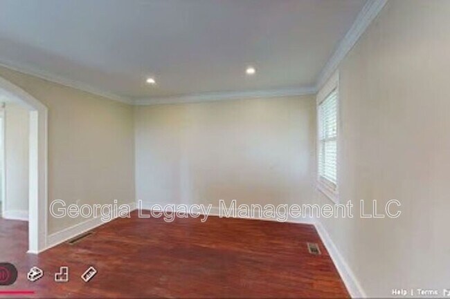 Building Photo - 2615 W Main St