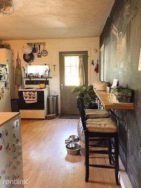 Primary Photo - 1 br, 1 bath Apartment - 580 Sterling Road