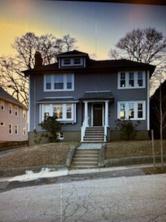 Foto principal - 18 Adams Ave