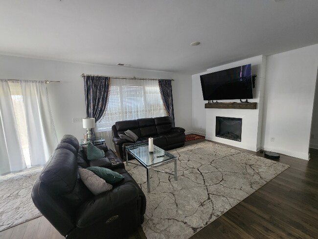 Foto del edificio - 9252 Thomason Trail