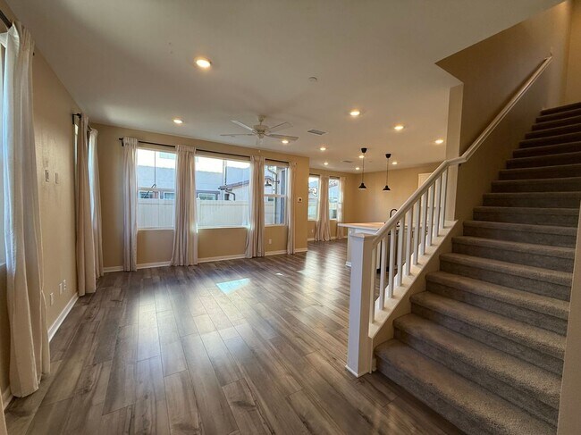 Building Photo - 4025 Spring Haven Ln