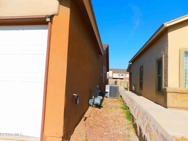 Foto del edificio - 2508 Sparrow Point St