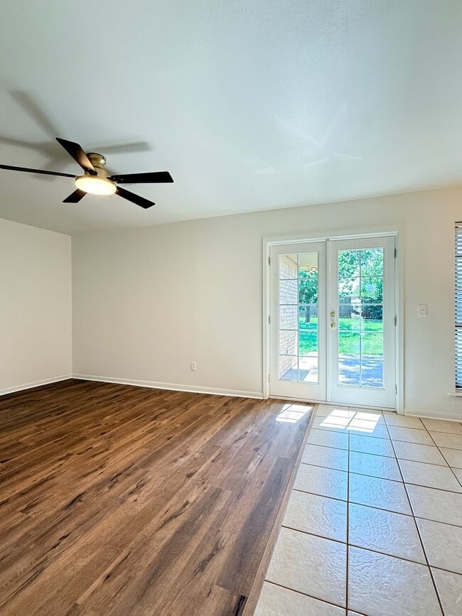 Building Photo - 1039 Harris Ln