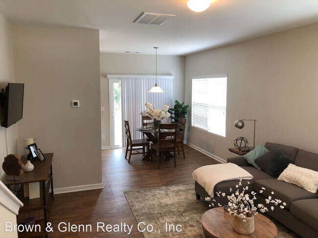 Foto del edificio - 4 br, 2 bath House - 604 Oak Forest Lane