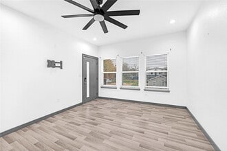 Building Photo - 3625 Lydia St