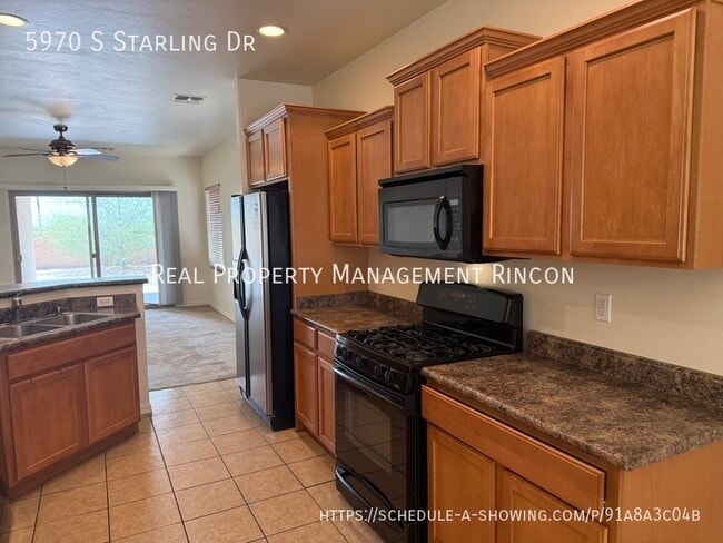 Building Photo - 5970 S Starling Dr