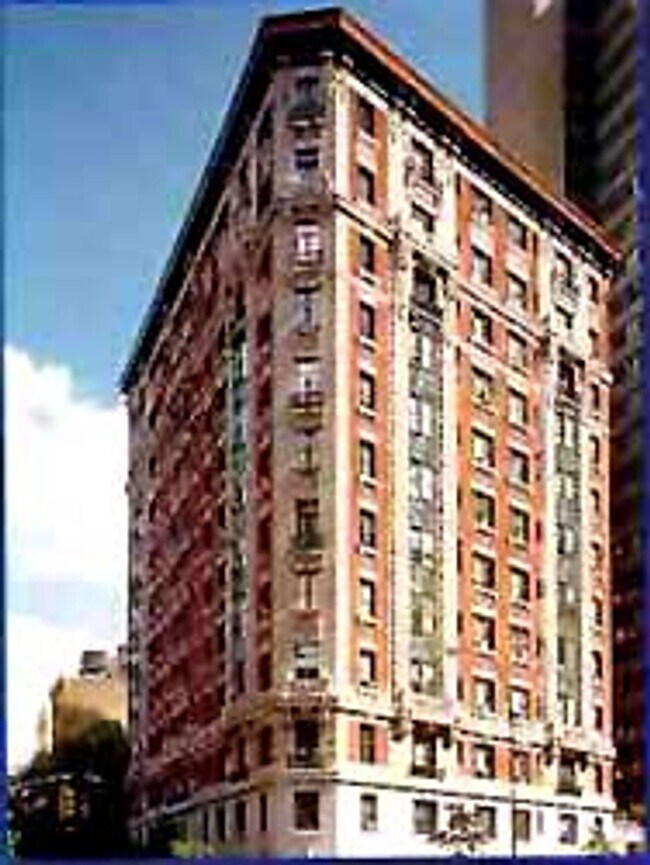 Foto del edificio - 140 W 69th St
