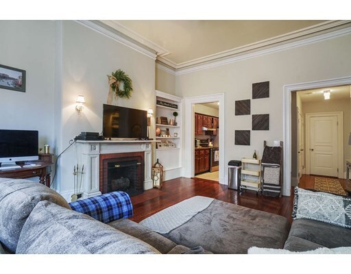 Building Photo - 46 Commonwealth Ave