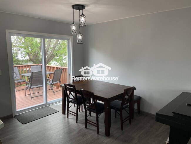 Foto del edificio - 650 Willow St