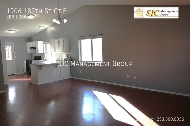Foto del edificio - 1906 187th St Ct E