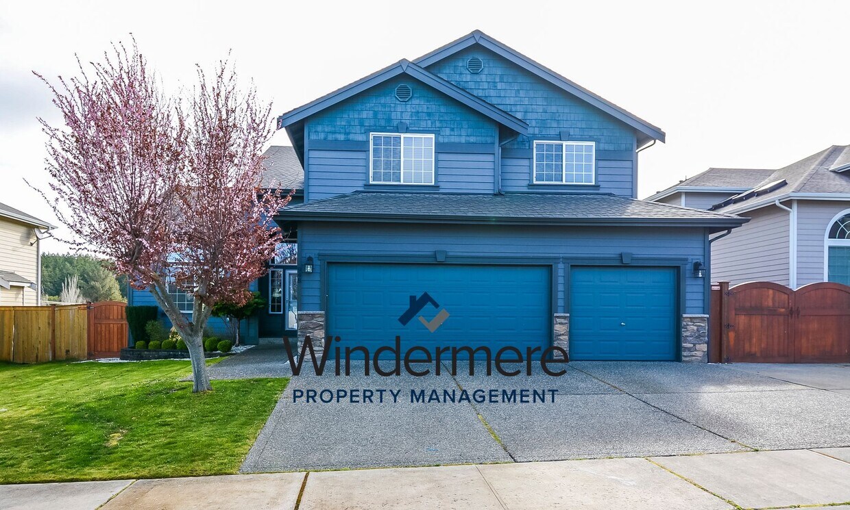 Foto principal - Spacious 4 bedroom 2.5 bathroom