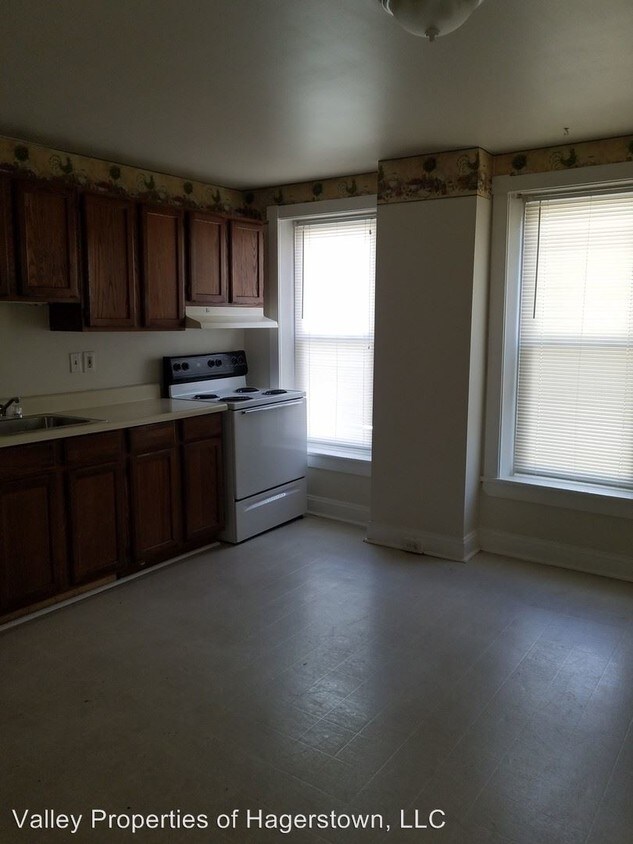 Primary Photo - 625 W Washington St