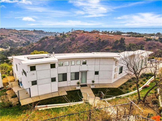 Foto del edificio - 28405 Via Acero St