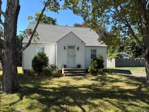 Building Photo - 17 McKinnel Ct