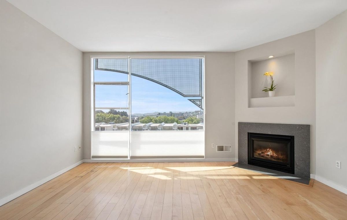 Foto del edificio - 1600 Webster St
