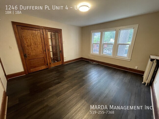Building Photo - COZY 1 BD, 1 BATH APARTMENT IN CHARACTER BUILDING