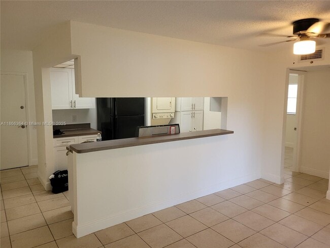 Building Photo - 4455 Treehouse Ln
