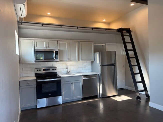 Building Photo - 3850 S Lowell Blvd