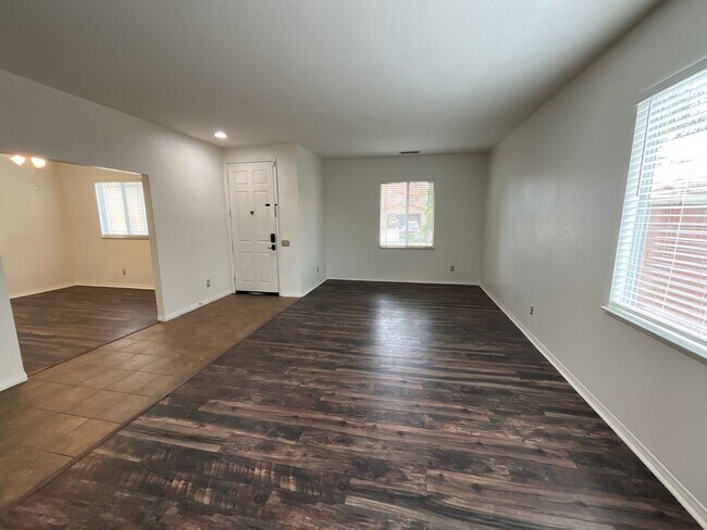 Building Photo - 33063 Jasper Circle Menifee, CA