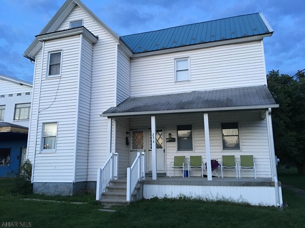 Primary Photo - 236 N Juliana St