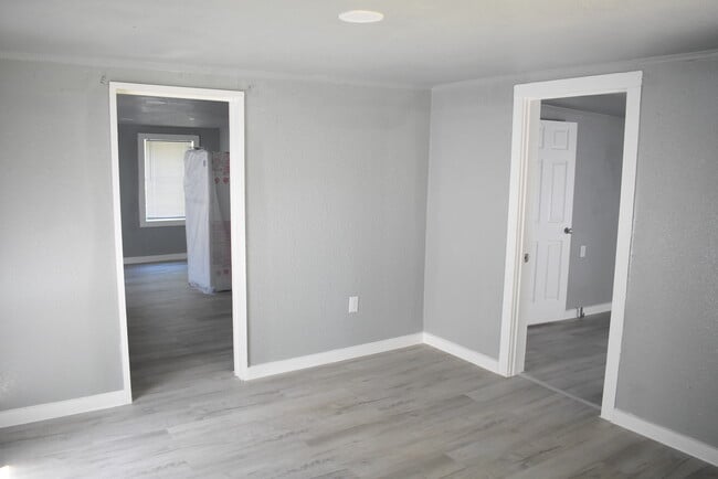 Building Photo - 1709 Boney St