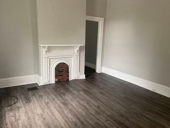 Foto del edificio - 2 br, 1 bath House - 318 Center Ave