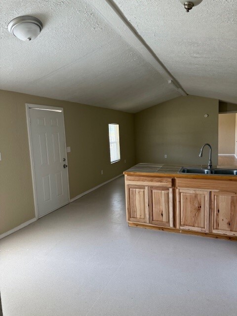Building Photo - 22786 Cuttler Rd