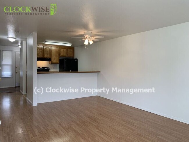 Building Photo - 2009 C St SE