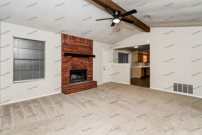 Foto del edificio - 108 W South Park St