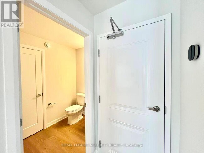 Photo du bâtiment - 1120 Creekway Private