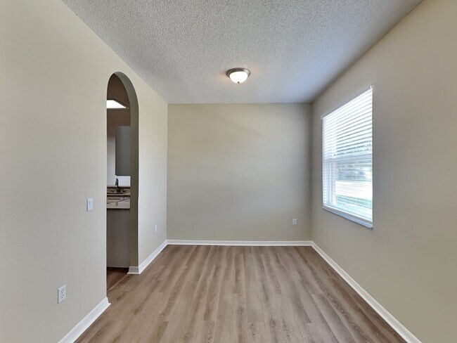 Building Photo - 3808 Andover Cay Blvd