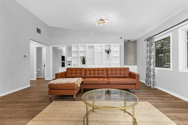 Building Photo - 302 Timpanagos Dr