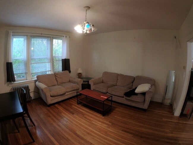 Photo - CHECK OUT THIS NICE 3 BED IN BROOKLINE!!! Apartment