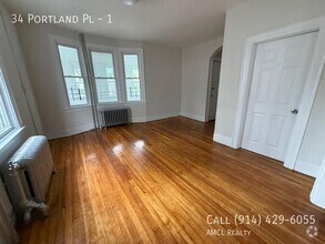 Building Photo - 34 Portland Pl