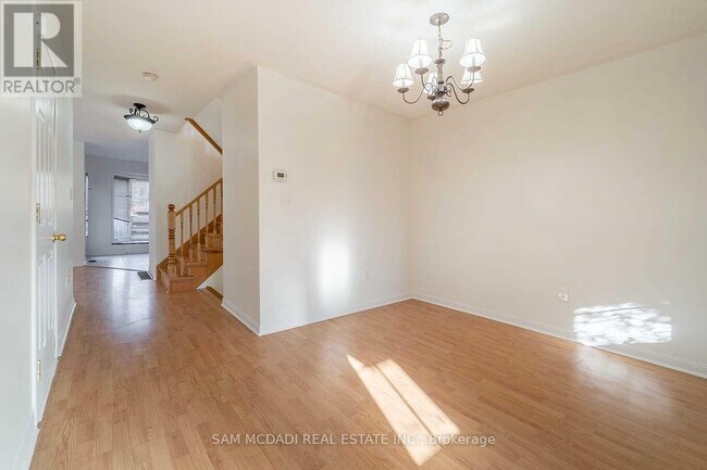 Building Photo - 2447 Baintree Crescent